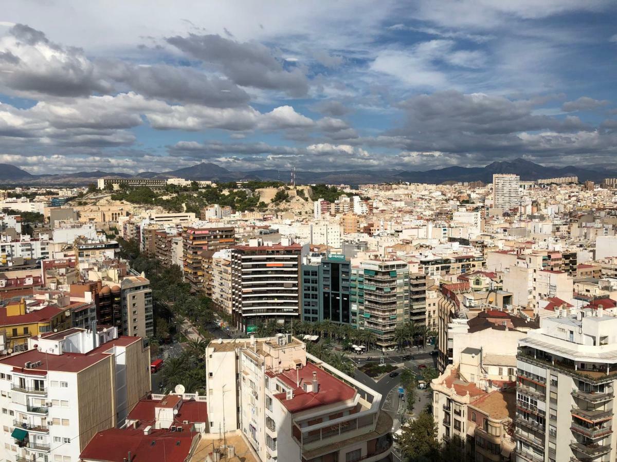 Apartamento Con Espectaculares Vistas อาลิกันเต ภายนอก รูปภาพ